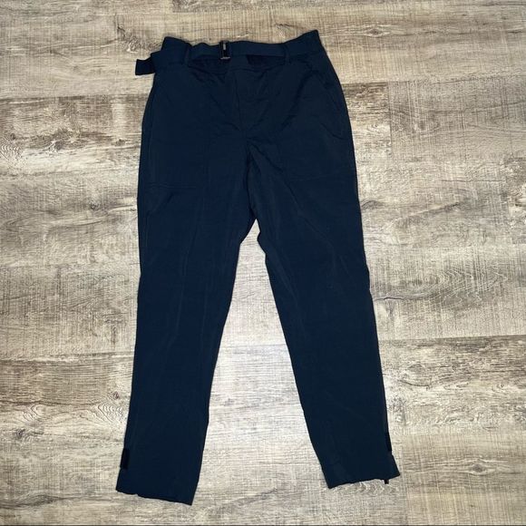 Athleta Pants - Athleta Womens Size 4 Black Trekkie Hiking Pant Belted EUC